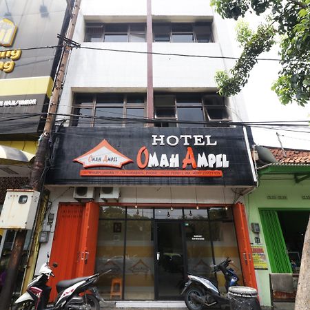 Hotel Omah Ampel Surabaya Buitenkant foto