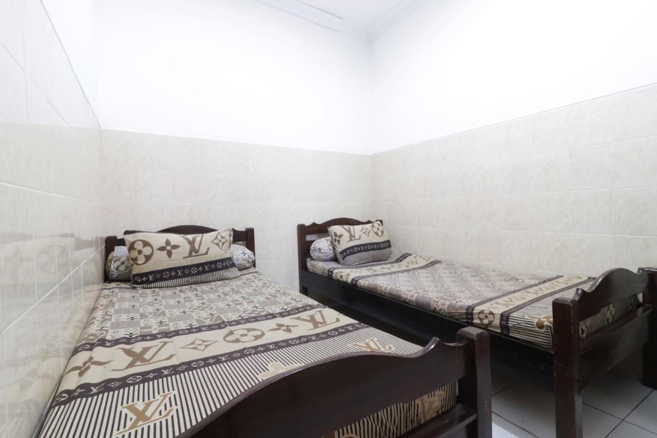 Hotel Omah Ampel Surabaya Buitenkant foto